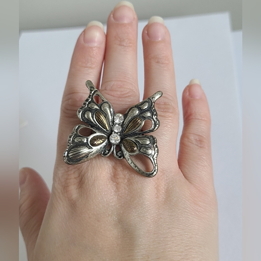Vintage Dark Silver Tone Pewter Boho Chunky Openwork Rhinestone Butterfly Ring - Picture 11 of 15